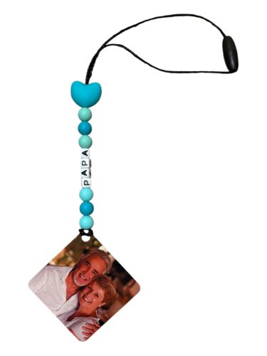 Visszapillantóra akasztható lógó - egyedi felirattal (türkiz)