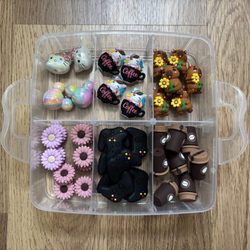 Visszapillantóra akasztható lógó - egyedi felirattal (sárga)