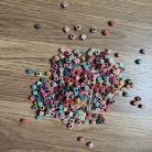 Visszapillantóra akasztható lógó - egyedi felirattal (piros)